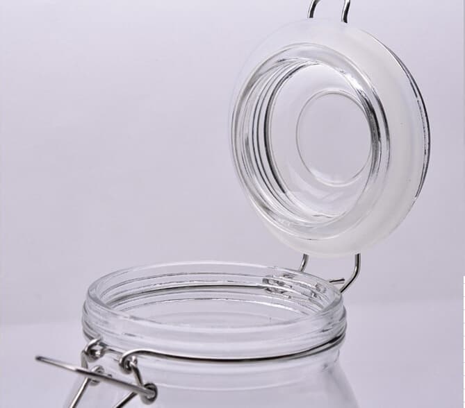 Clip lid glass storage bottle